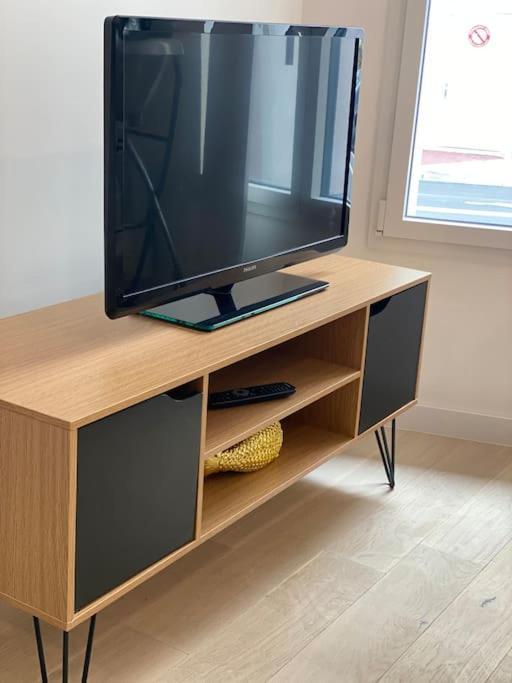 Brand New 1 Bedroom Flat With Parking- 5 Min Paris Pte De Versailles Issy-les-Moulineaux Εξωτερικό φωτογραφία
